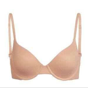 New Skims- FITS EVERYBODY T-SHIRT BRA: Nude (Ochre) bra. 36DD(E)
